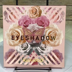 IGOODCO Floral Butterfly Eyeshadow Palette - Pink & Cream